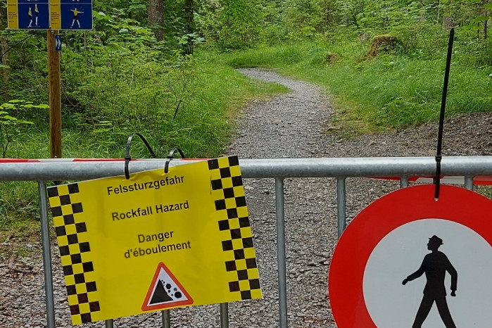 Felssturzgefahr im Oeschiwald - Kandersteg